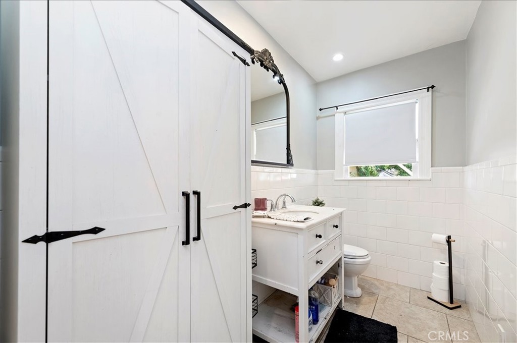 3968 Elmwood Court Riverside, CA 92506 - Photo 20 of 38