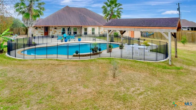 $619,900 | 20 Stone Meadow, Victoria, TX 77905