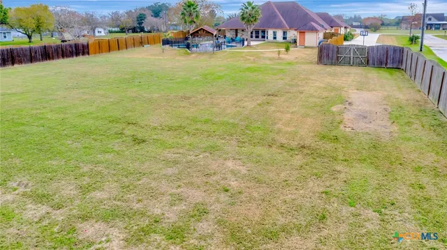 $619,900 | 20 Stone Meadow, Victoria, TX 77905