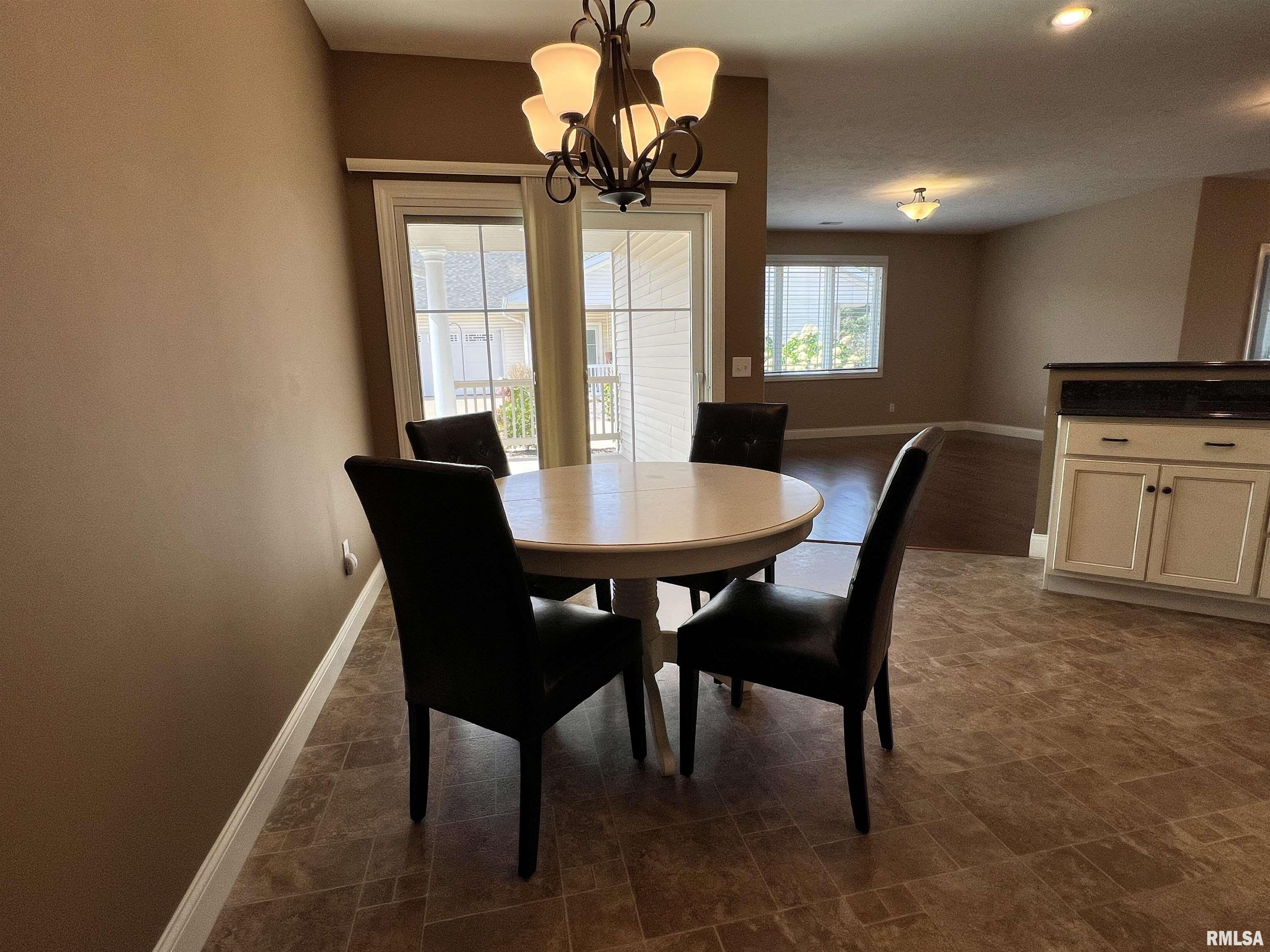 3404 Pinyon Drive Springfield, IL 62711 - Photo 16 of 35