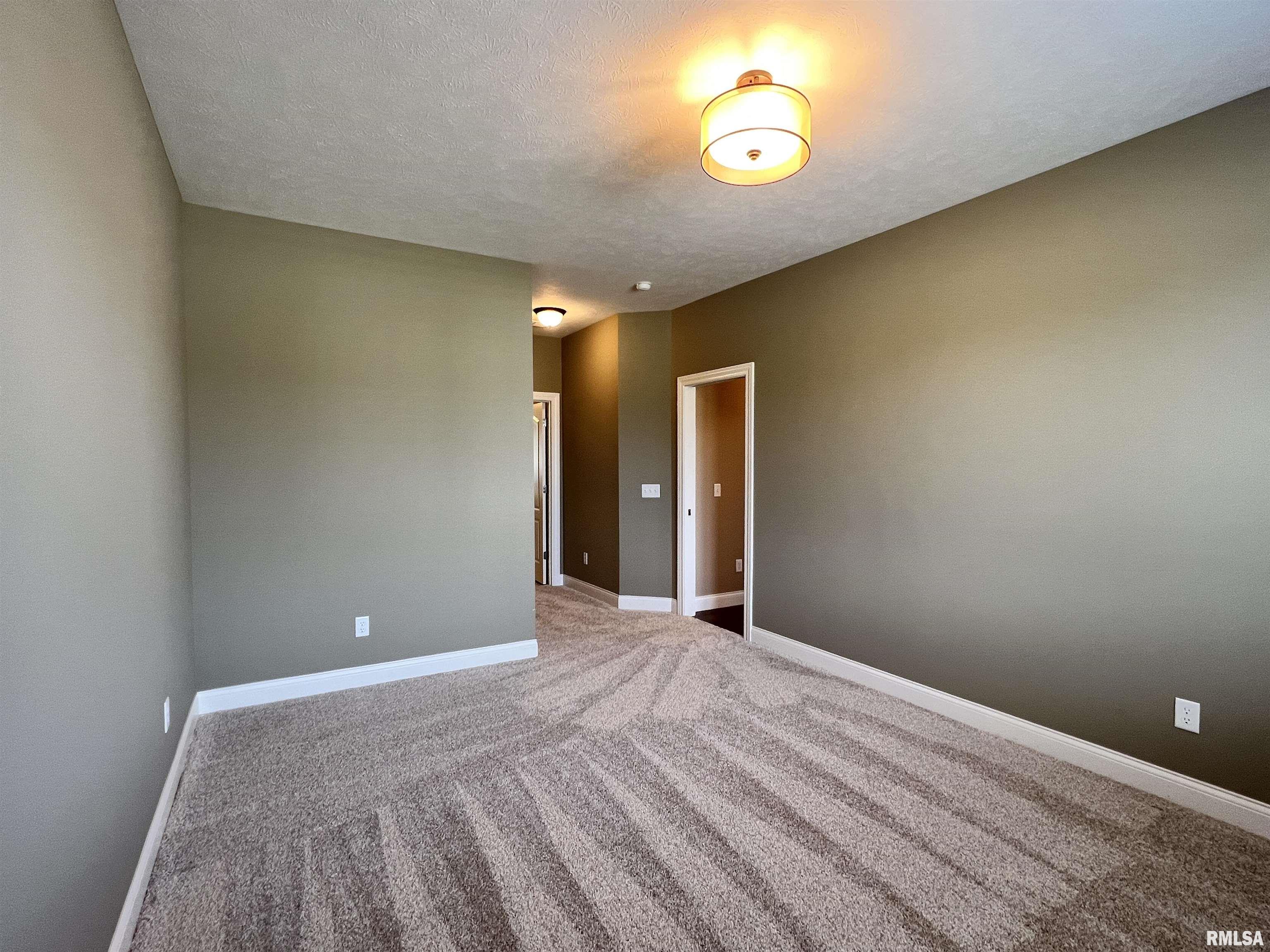 3404 Pinyon Drive Springfield, IL 62711 - Photo 19 of 35