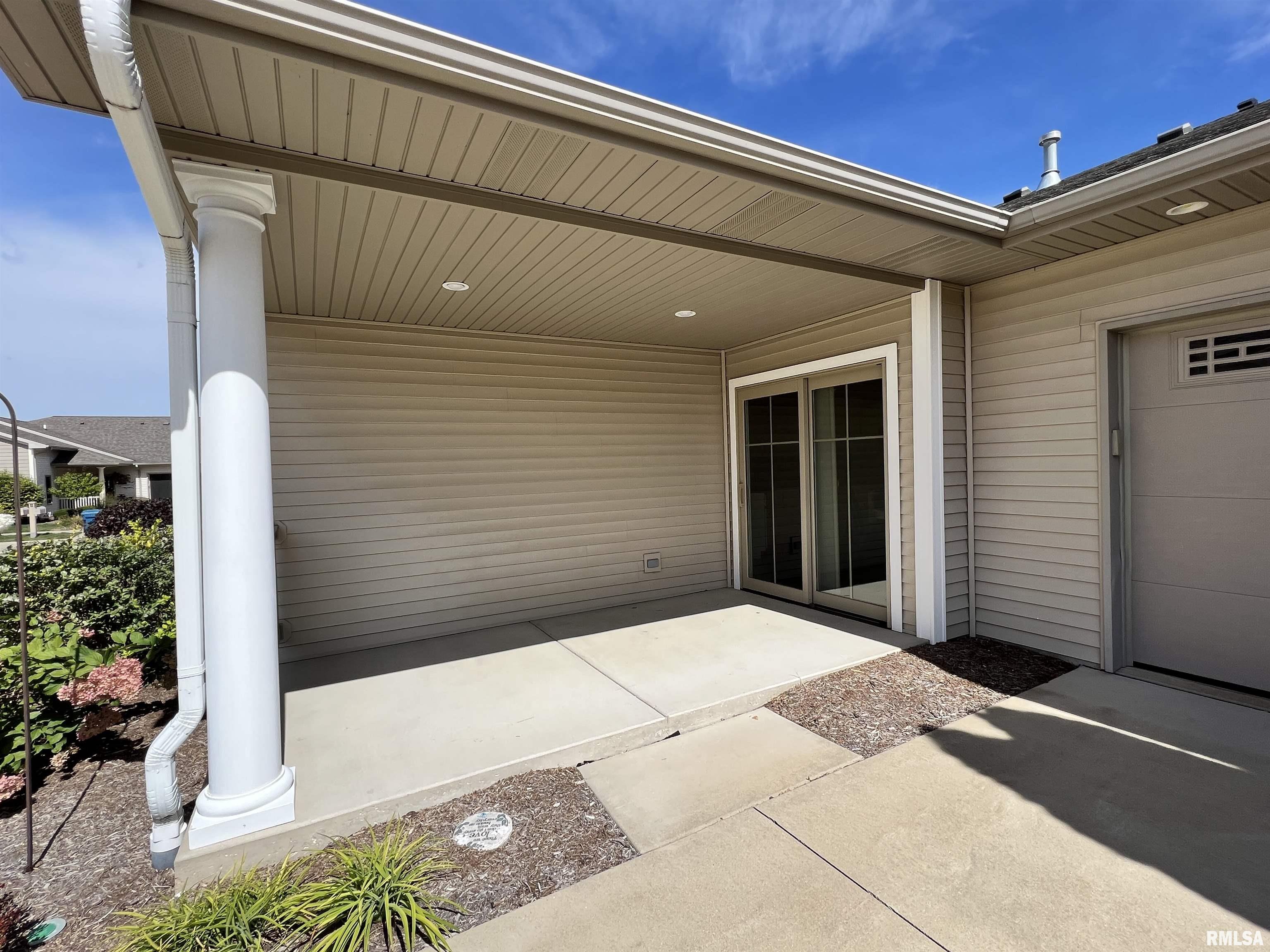 3404 Pinyon Drive Springfield, IL 62711 - Photo 4 of 35