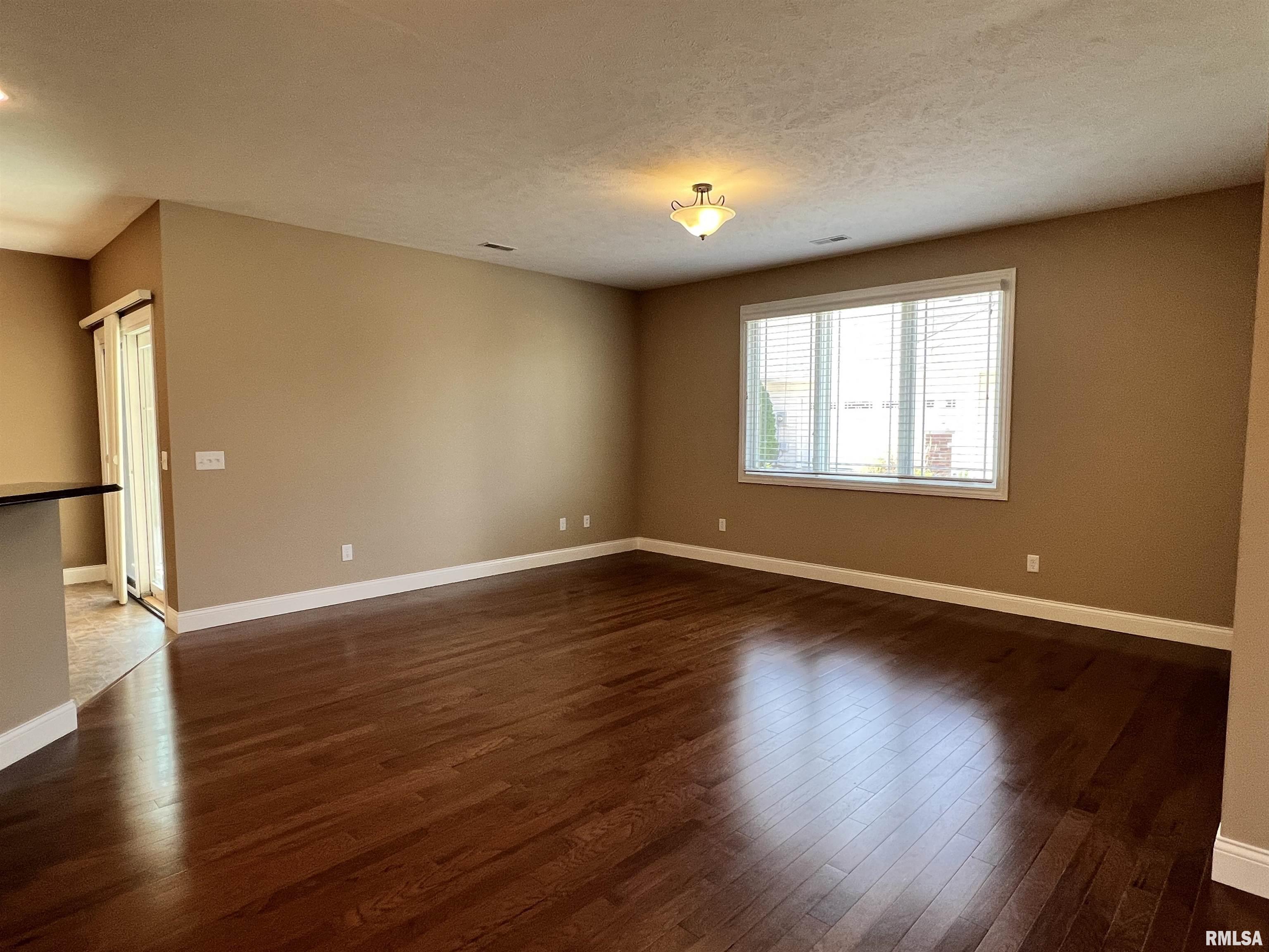 3404 Pinyon Drive Springfield, IL 62711 - Photo 7 of 35