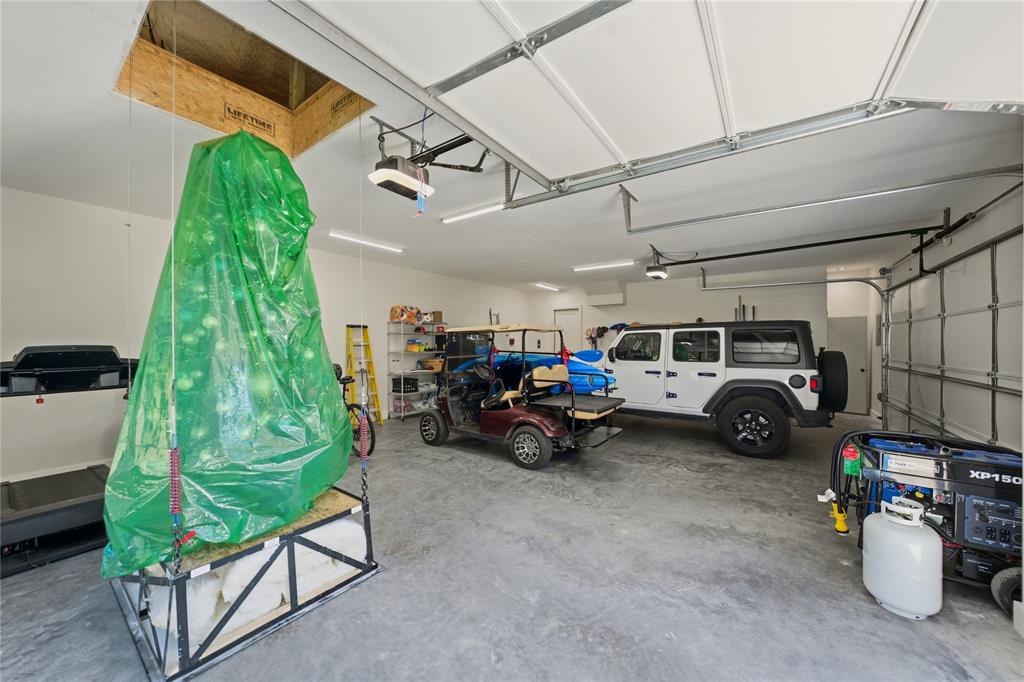 8701 Zebra Crossing Larue, TX 75770 - Photo 34 of 38 a view of car parking