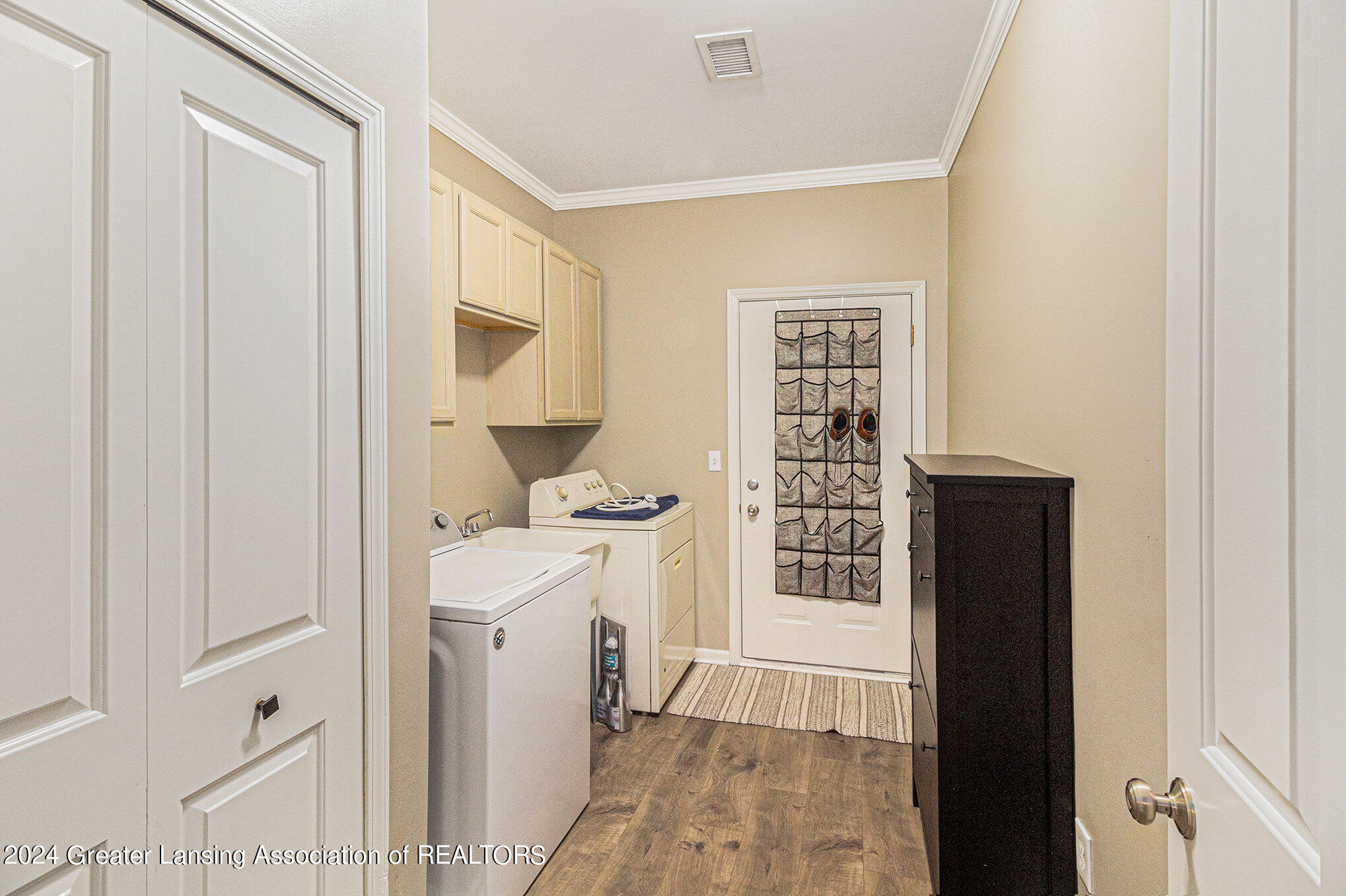 4284 Hampton Ridge Boulevard Howell, MI 48843 - Photo 10 of 19 010_img_8382