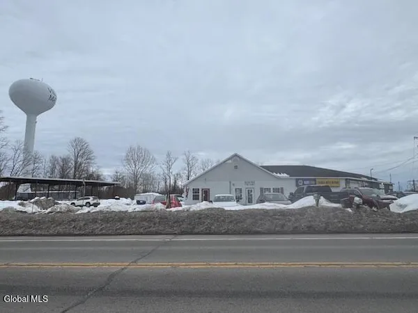 $850,000 | 2469 Highway 30, Mayfield, NY 12117