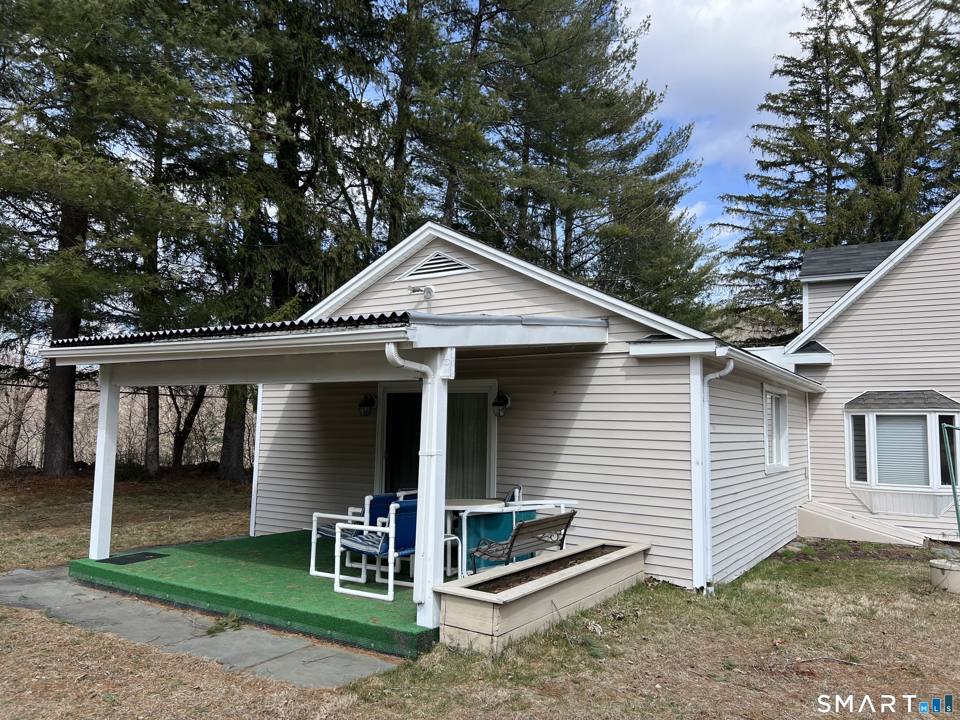 34 S Road New Hartford, CT 06057 - Photo 2 of 12