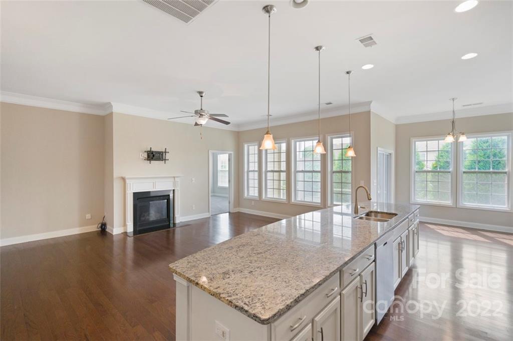 9010 Inverness Bay Road Charlotte, NC 28278 - Photo 18 of 42 Gallery Image 18