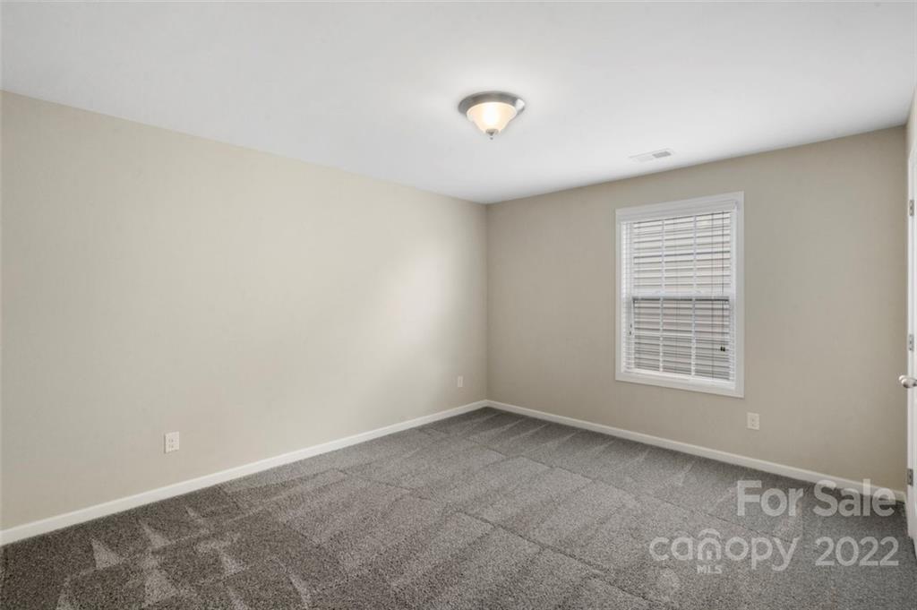 9010 Inverness Bay Road Charlotte, NC 28278 - Photo 27 of 42 Gallery Image 27