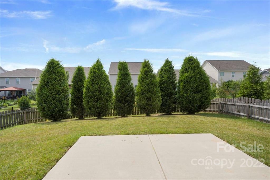 9010 Inverness Bay Road Charlotte, NC 28278 - Photo 32 of 42 Gallery Image 32