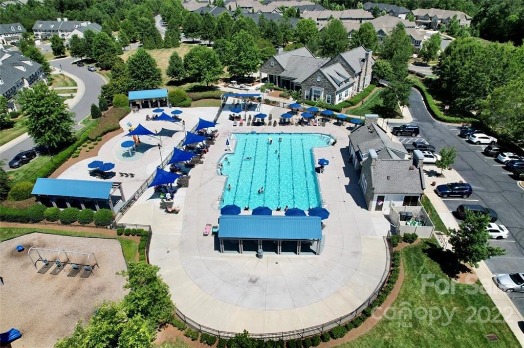9010 Inverness Bay Road Charlotte, NC 28278 - Photo 37 of 42 Gallery Image 37