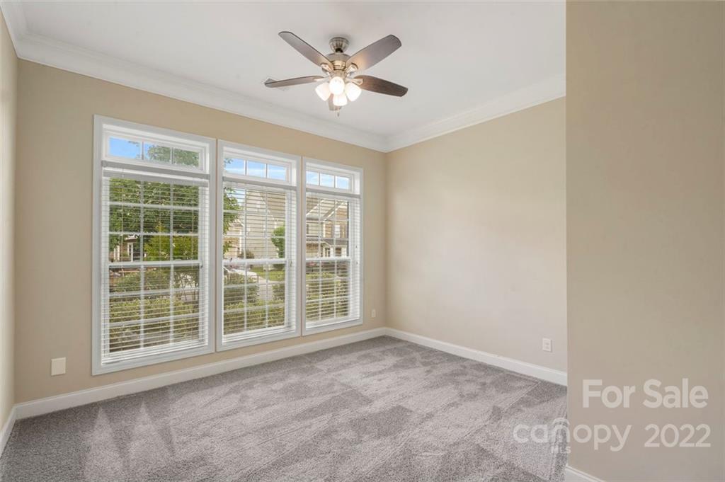 9010 Inverness Bay Road Charlotte, NC 28278 - Photo 4 of 42 Gallery Image 4