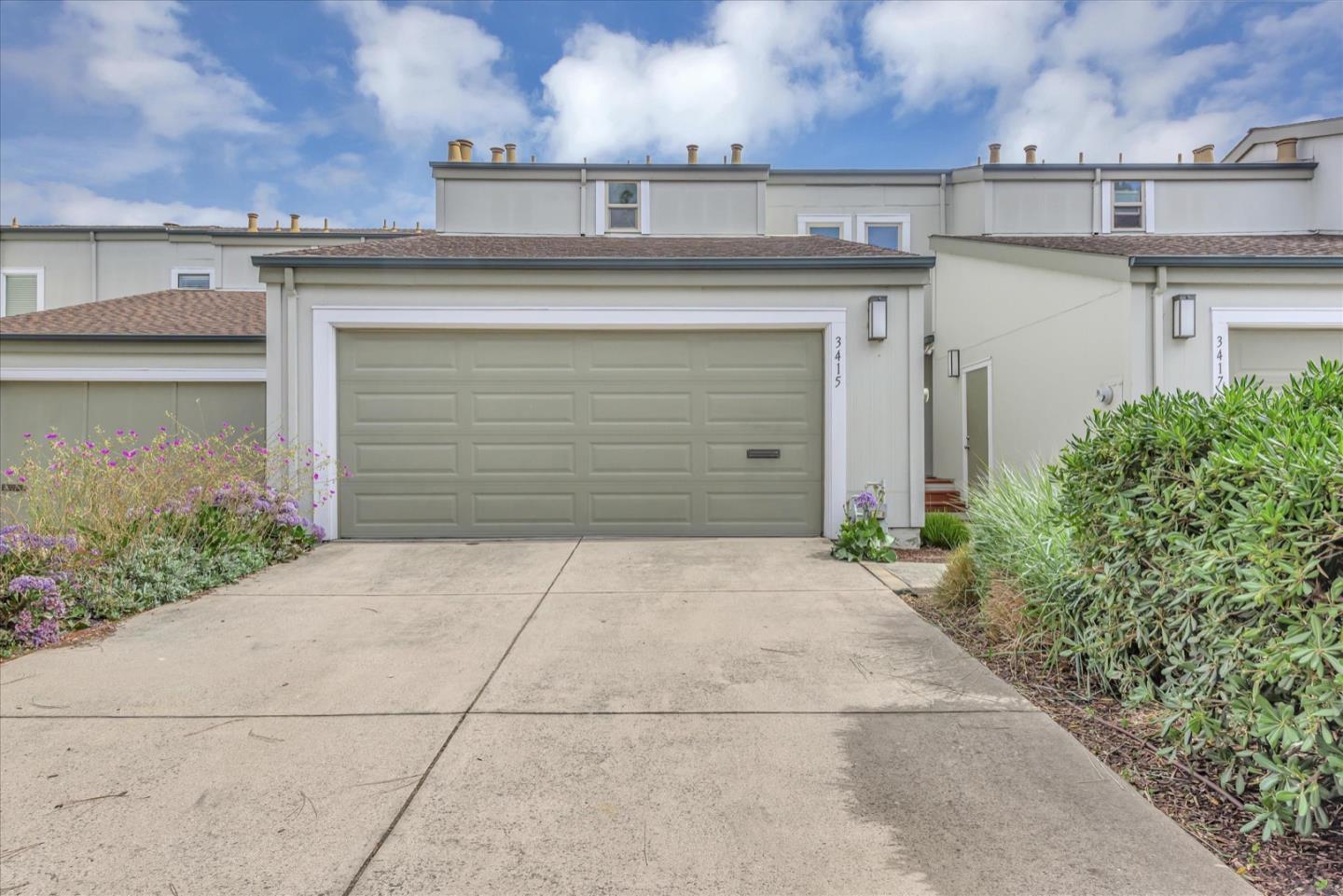 3415 La Selva Street San Mateo, CA 94403 - Photo 1 of 33