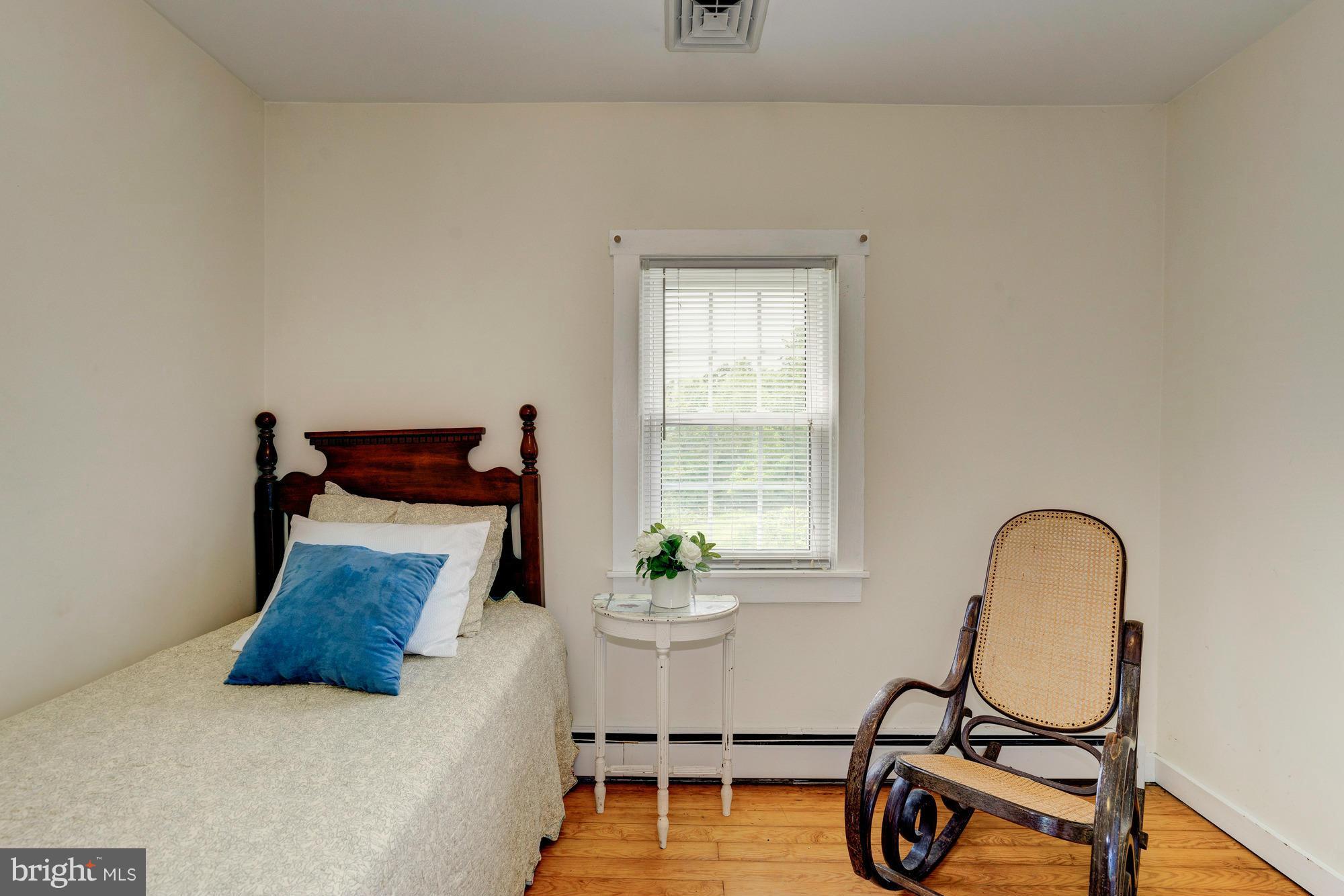 3248 Fortune Mountain Road Marshall, VA 20115 - Photo 13 of 21 Bedroom
