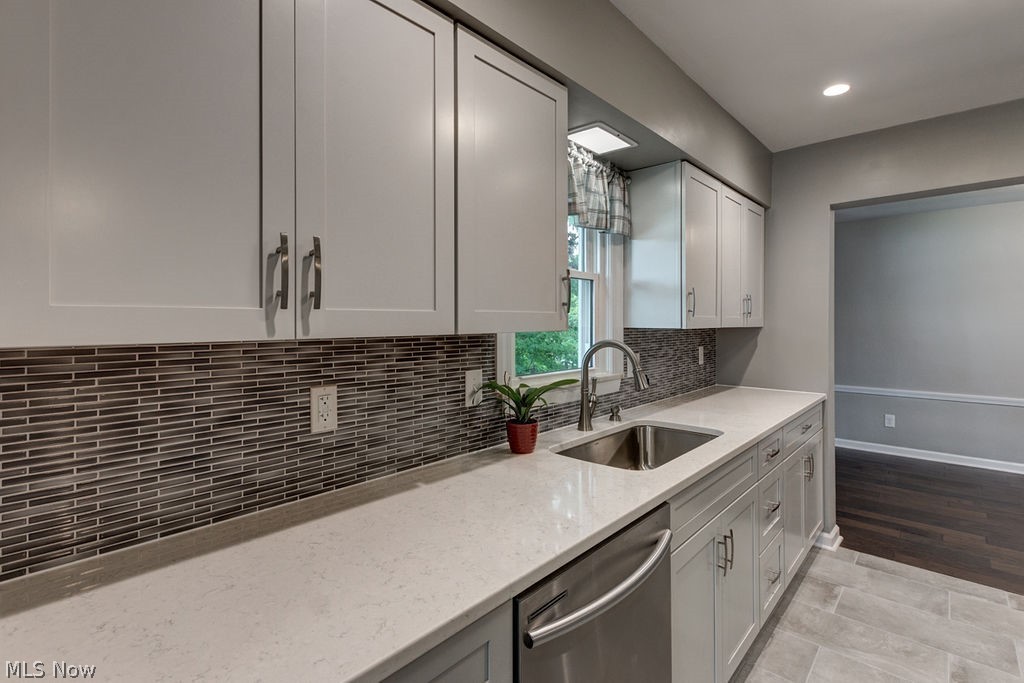 29005 Ridge Road Wickliffe, OH 44092 - Photo 10 of 31 Plenty of counter space for all of your cooking needs!