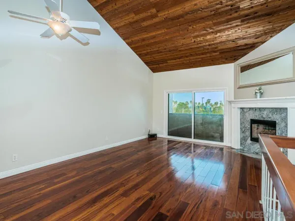 $3,425 | 4566 West Point Loma Boulevard, San Diego, CA 92107