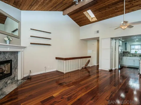 $3,425 | 4566 West Point Loma Boulevard, San Diego, CA 92107