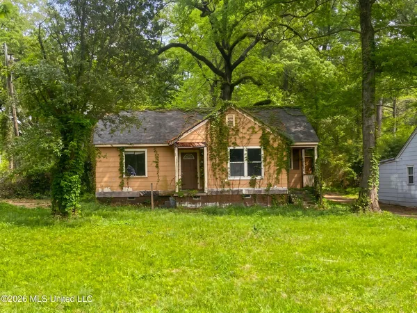 $15,000 | 2006 Alta Woods Boulevard, Jackson, MS 39204