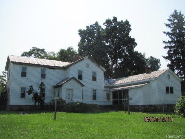 4920 South Bull Run Road Gregory, MI 48137 - Photo 9 of 9 2 Rear