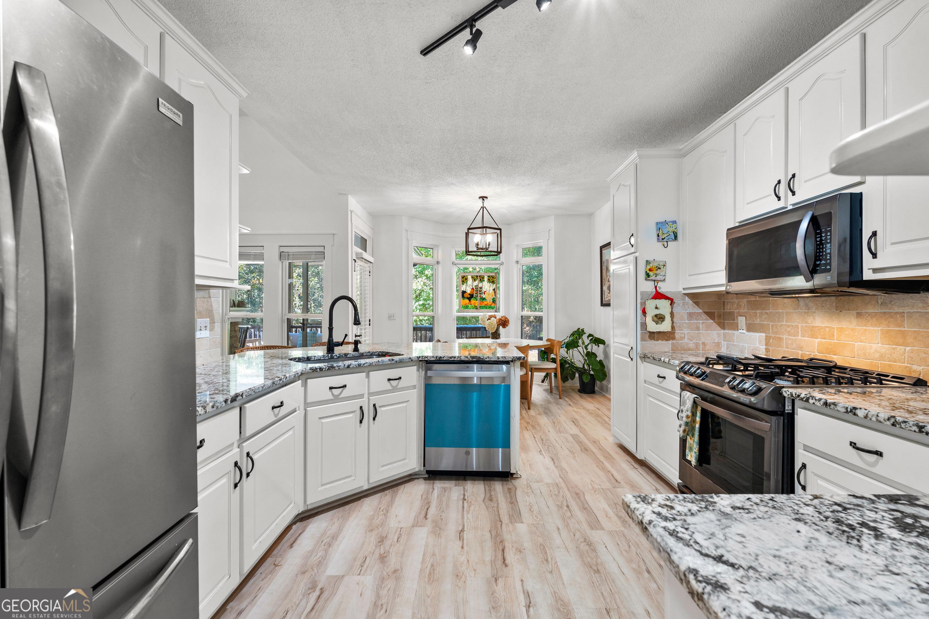 37 Forest Point Newnan, GA 30265 - Photo 9 of 31