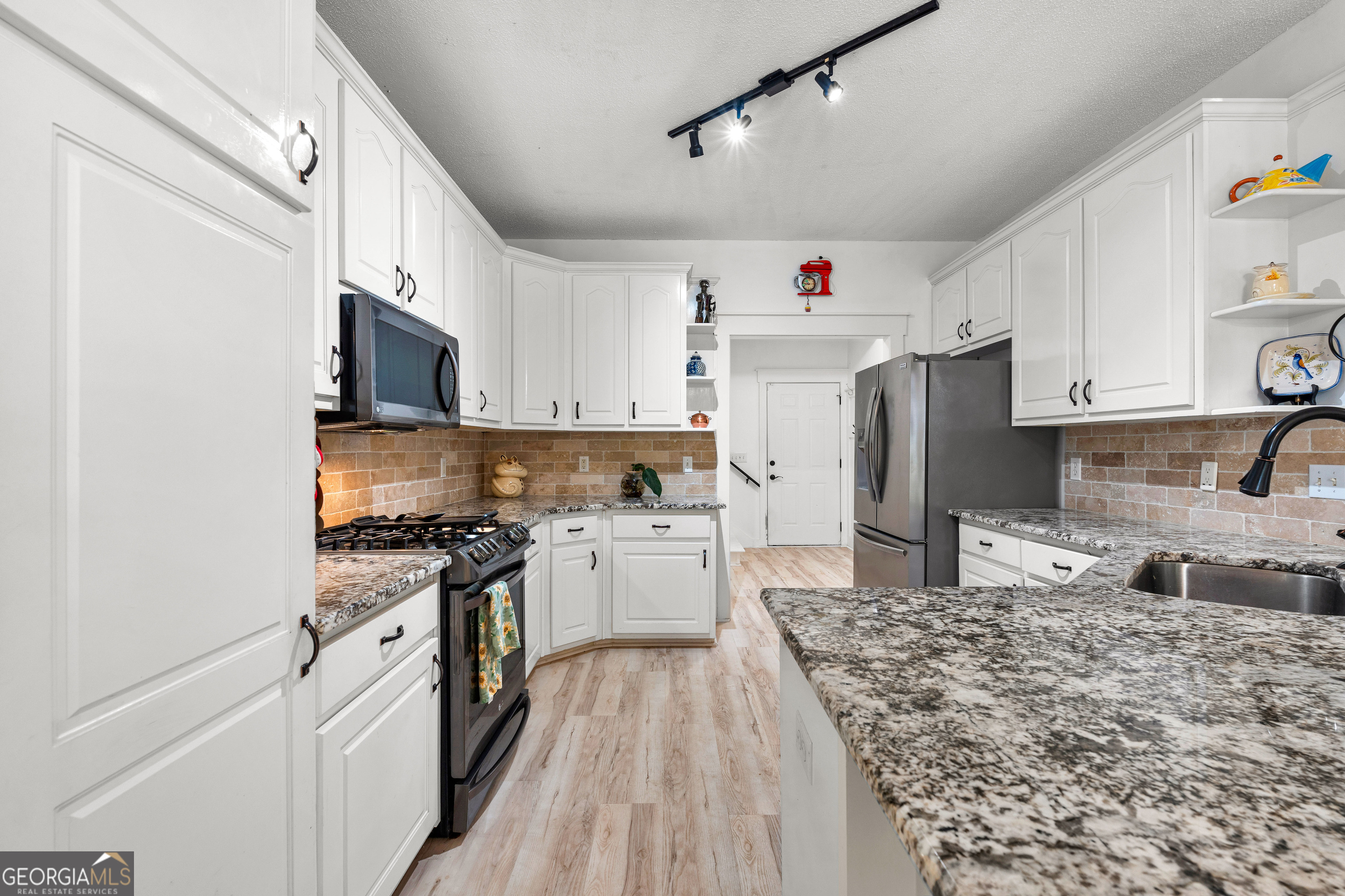 37 Forest Point Newnan, GA 30265 - Photo 10 of 31