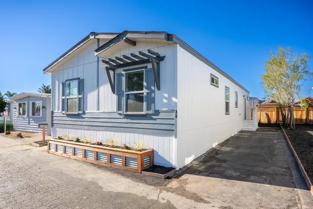 $347,950 | 49 Blanca Lane, Unit 32, Watsonville, CA 95076