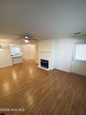 $1,275 | 2810 Mulberry Lane, Unit B, Greenville, NC 27858