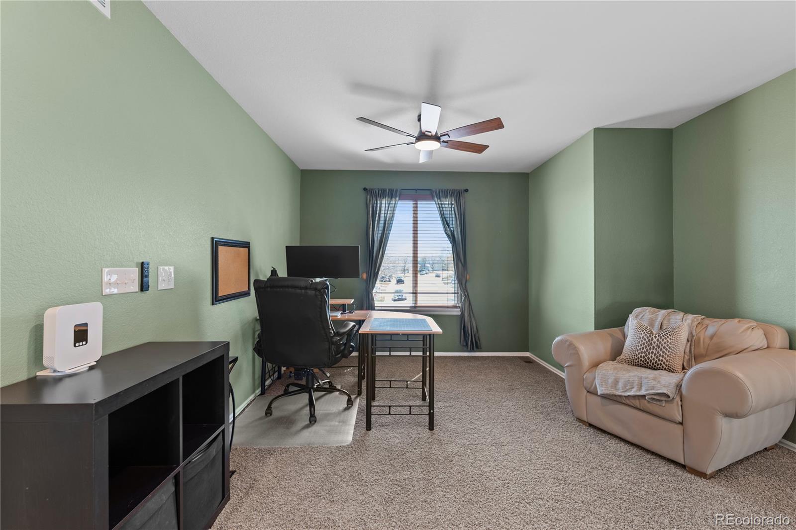 9835 Sydney Lane Highlands Ranch, CO 80130 - Photo 17 of 50