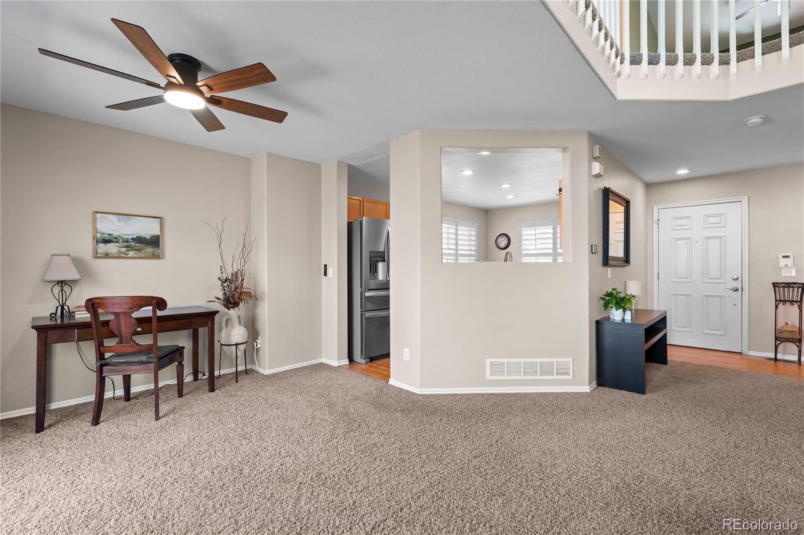 9835 Sydney Lane Highlands Ranch, CO 80130 - Photo 9 of 50