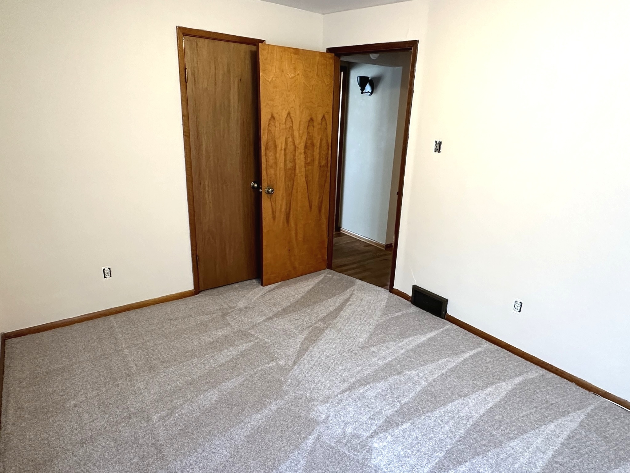 405 South Umbarger Road Muncie, IN 47304 - Photo 27 of 40 Gallery Image 27