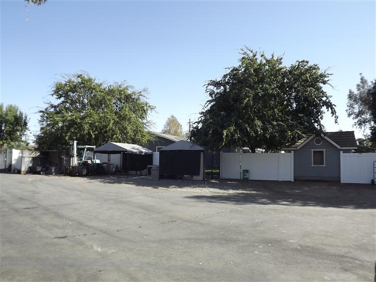 16176 Karen Road Madera, CA 93636 - Photo 22 of 54 Gallery Image 22