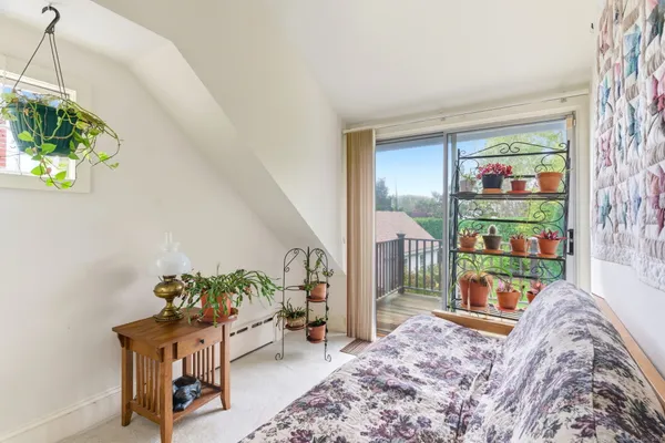 $1,250,000 | 18 Little Point Street, Essex, CT 06426