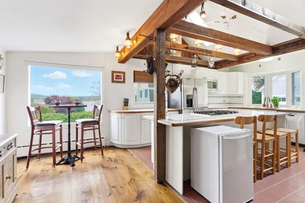 $1,250,000 | 18 Little Point Street, Essex, CT 06426