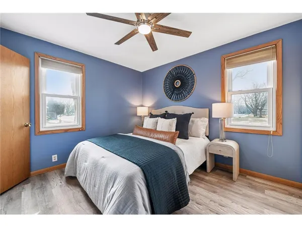 $2,395 | 500 East 1st Street, Waconia, MN 55387