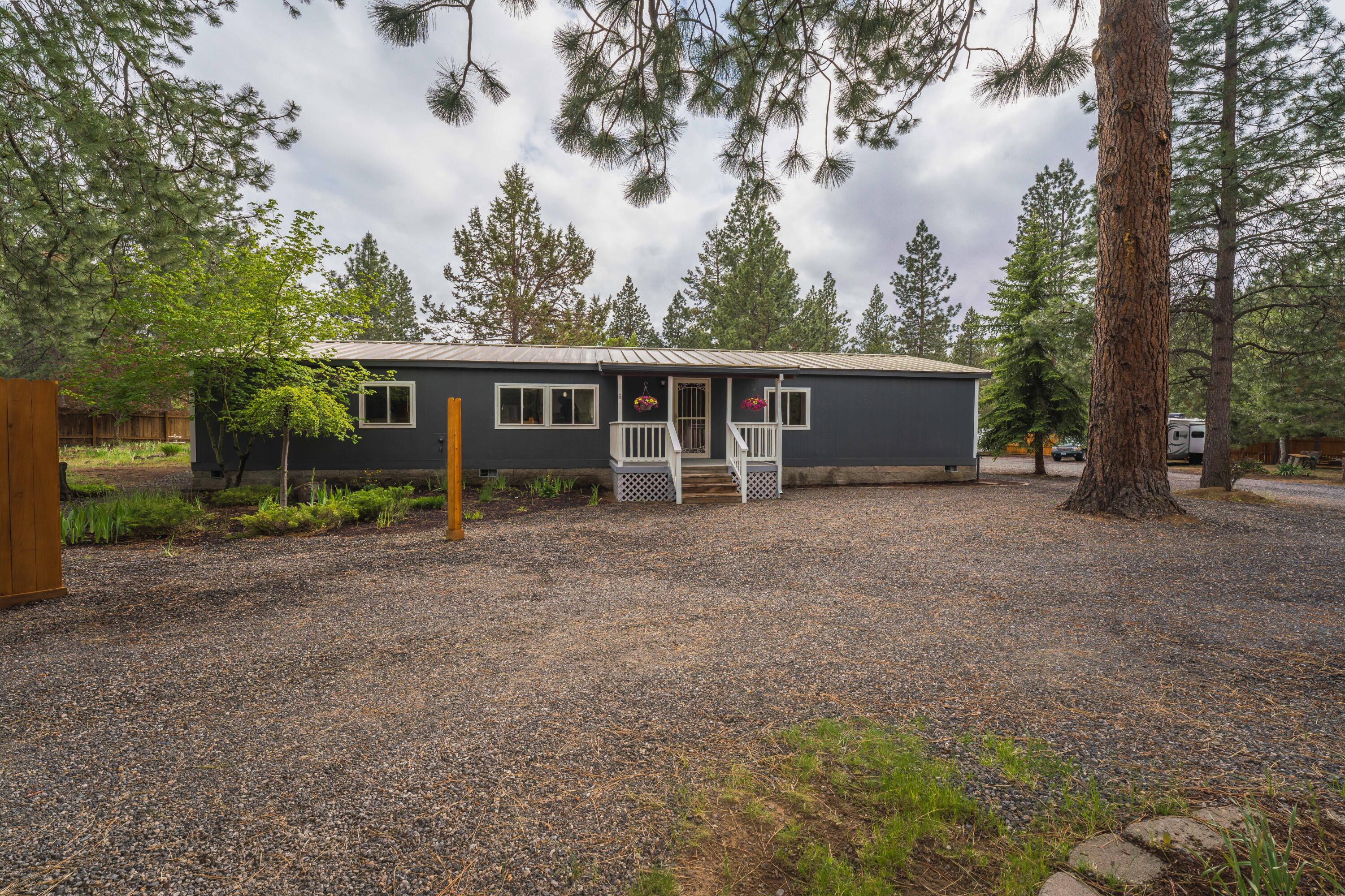 60263 Turquoise Road Bend, OR 97702 - Photo 22 of 61 Turquoise Road-21