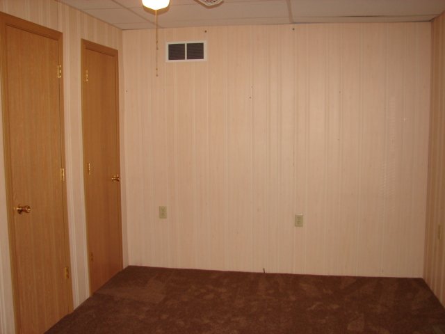 309 Jefferson Street Ridott, IL 61067 - Photo 3 of 12 a view of small space