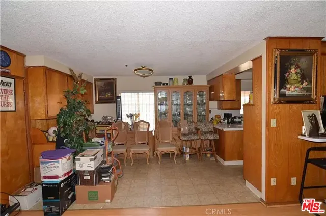 a view of a livingroom with furniture
