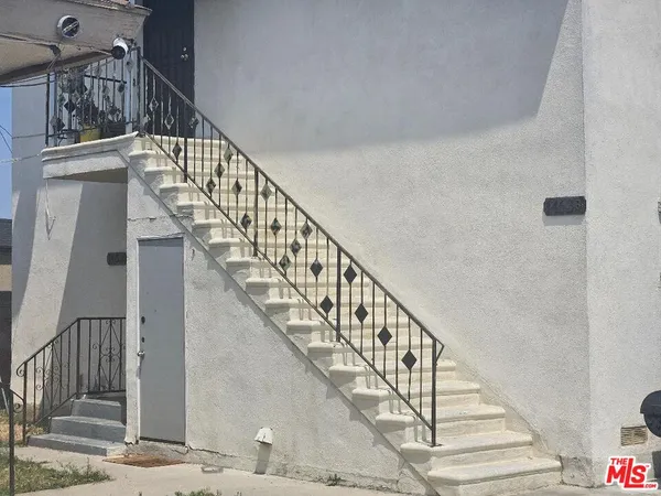 $1,025,000 | 1461 West 108th Street, Los Angeles, CA 90047