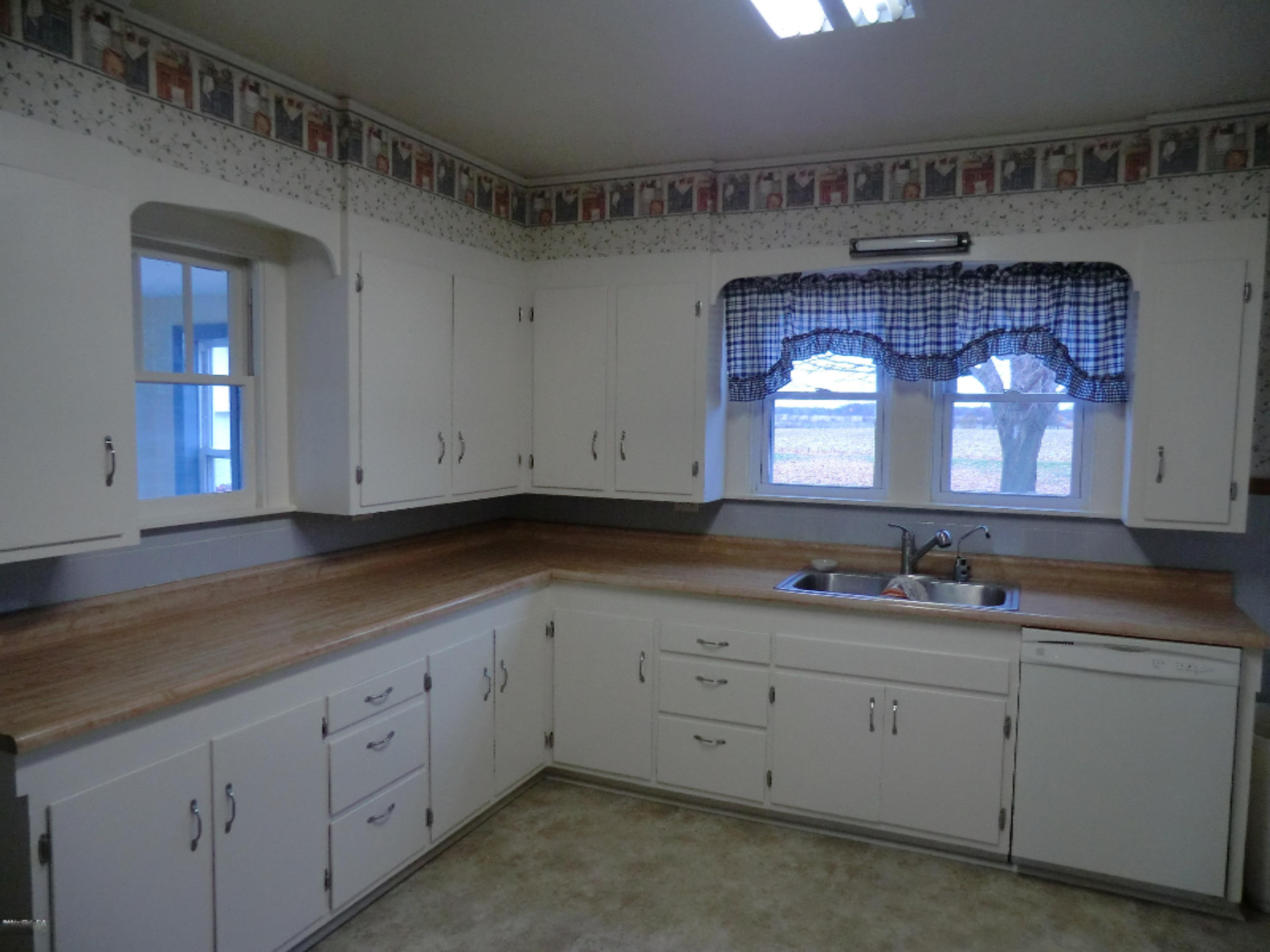 897 Block Road Bronson, MI 49028 - Photo 4 of 14 CIMG2495