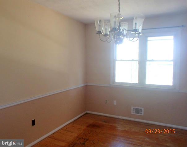 6172 Radecke Avenue Baltimore, MD 21206 - Photo 3 of 11 Dining Room