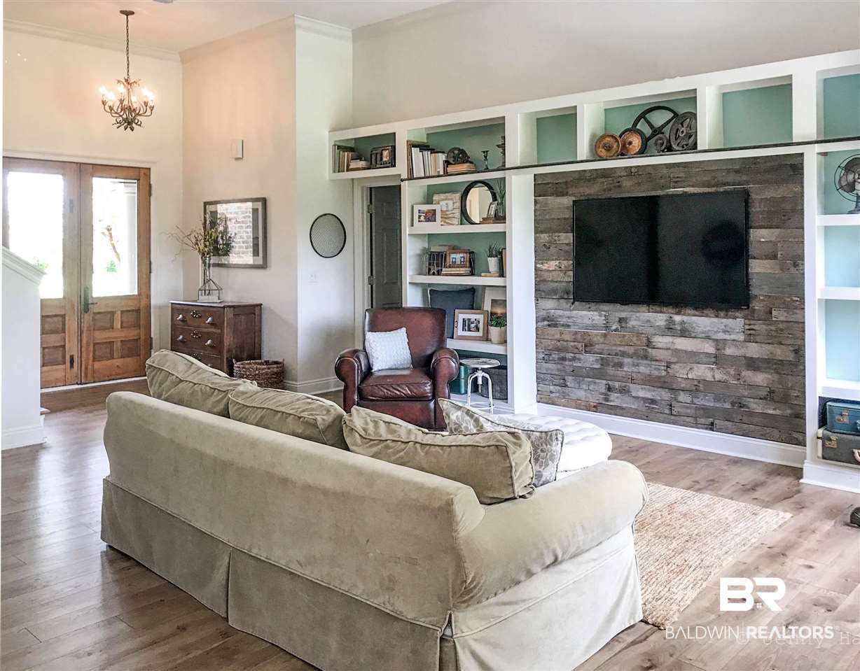 243 Royal Lane Fairhope, AL 36532 - Photo 4 of 15