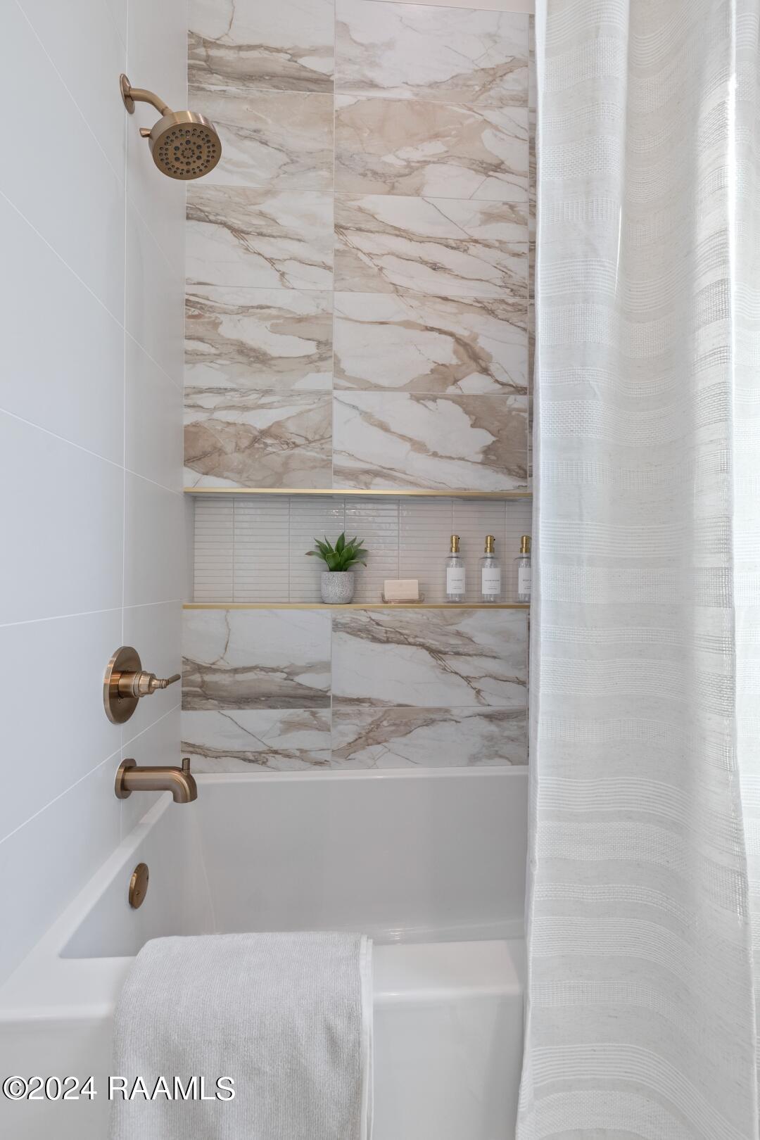 106 Ashgrove Lane Broussard, LA 70592 - Photo 32 of 38 106 Ashgrove-32