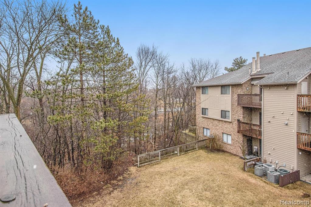 11773 Sycamore Road, Unit 25 Plymouth, MI 48170 - Photo 30 of 34