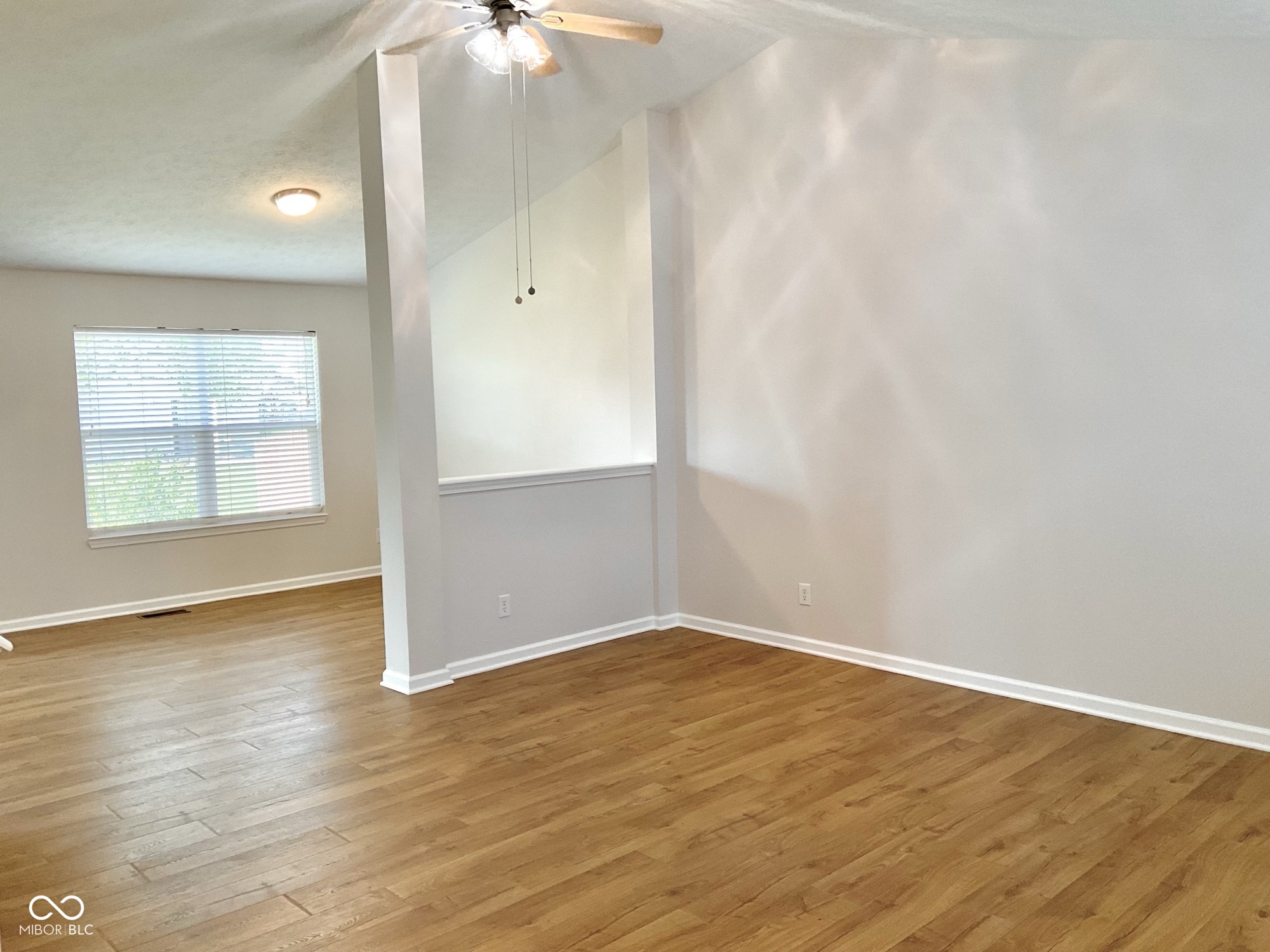 1327 Blue Ridge Lane Brownsburg, IN 46112 - Photo 5 of 30 Gallery Image 5