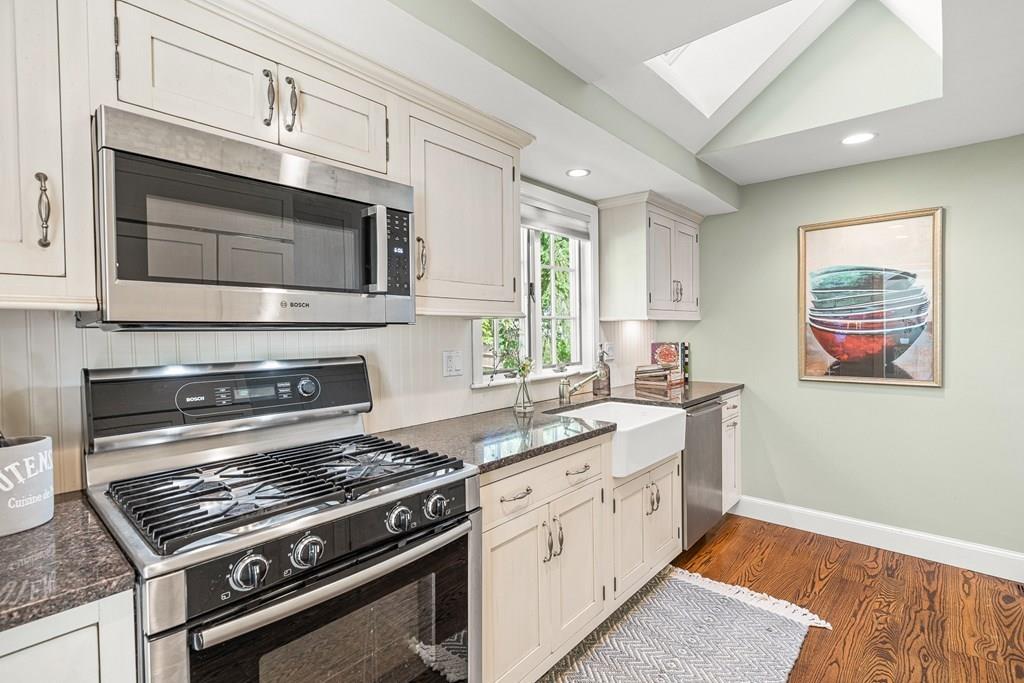 62 Leighton Road Wellesley, MA 02482 - Photo 17 of 41