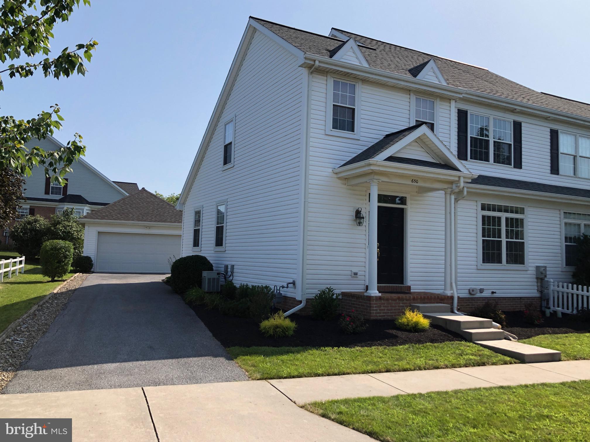 650 Wallingford Road Lititz, PA 17543 - Photo 3 of 22