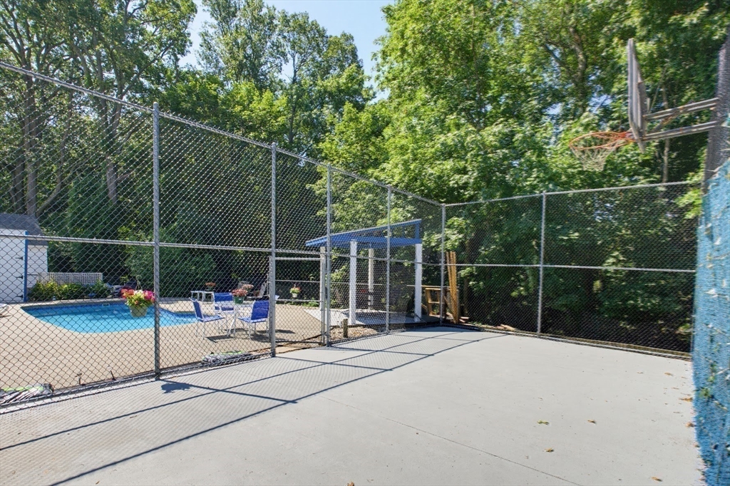 71 Circuit Road Dedham, MA 02026 - Photo 39 of 40
