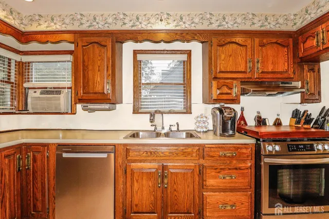 $569,900 | 331 West Inman Avenue, Rahway, NJ 07065