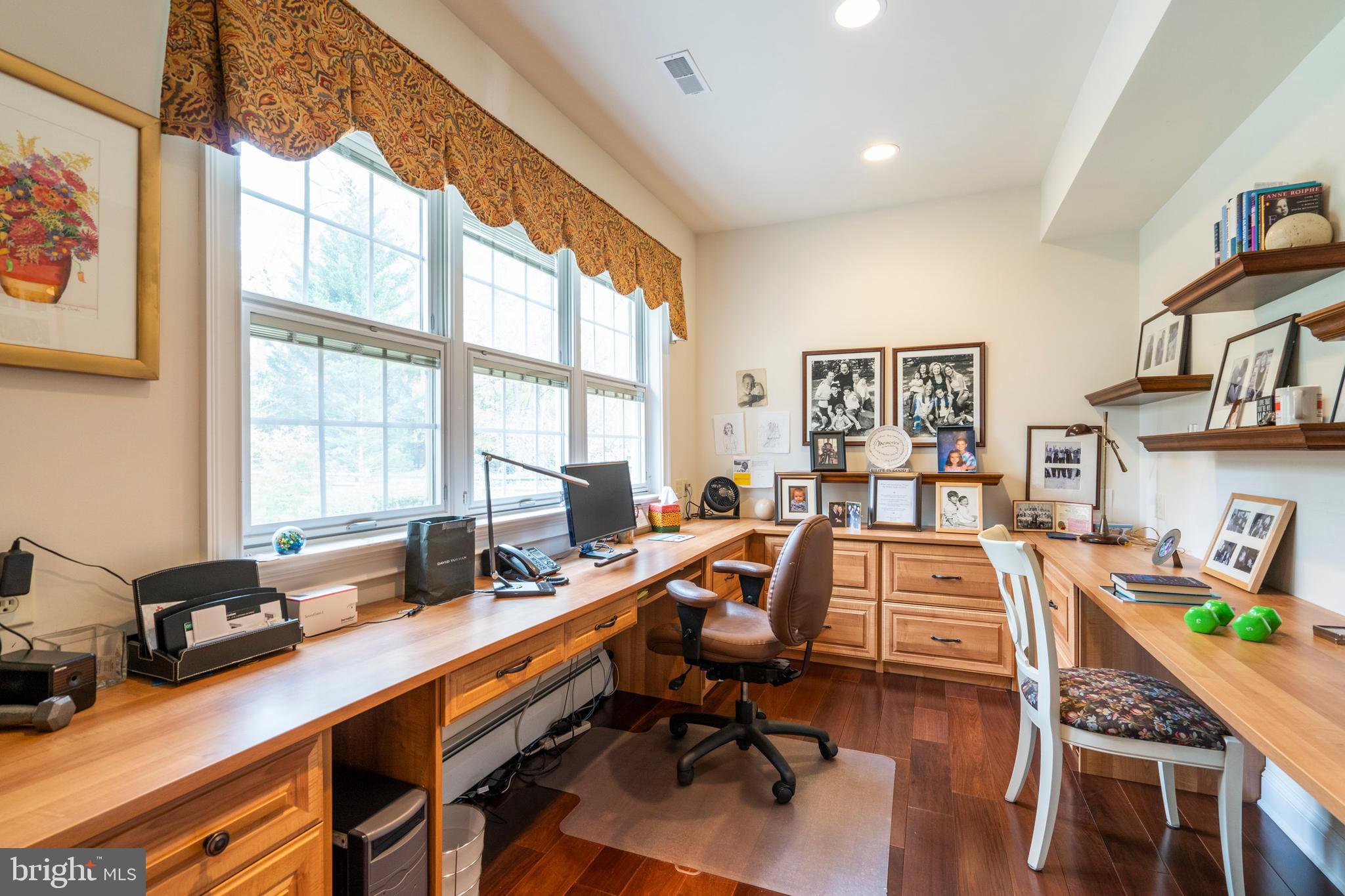 1041 Mill Rd Circle Rydal, PA 19046 - Photo 29 of 64 Her Office
