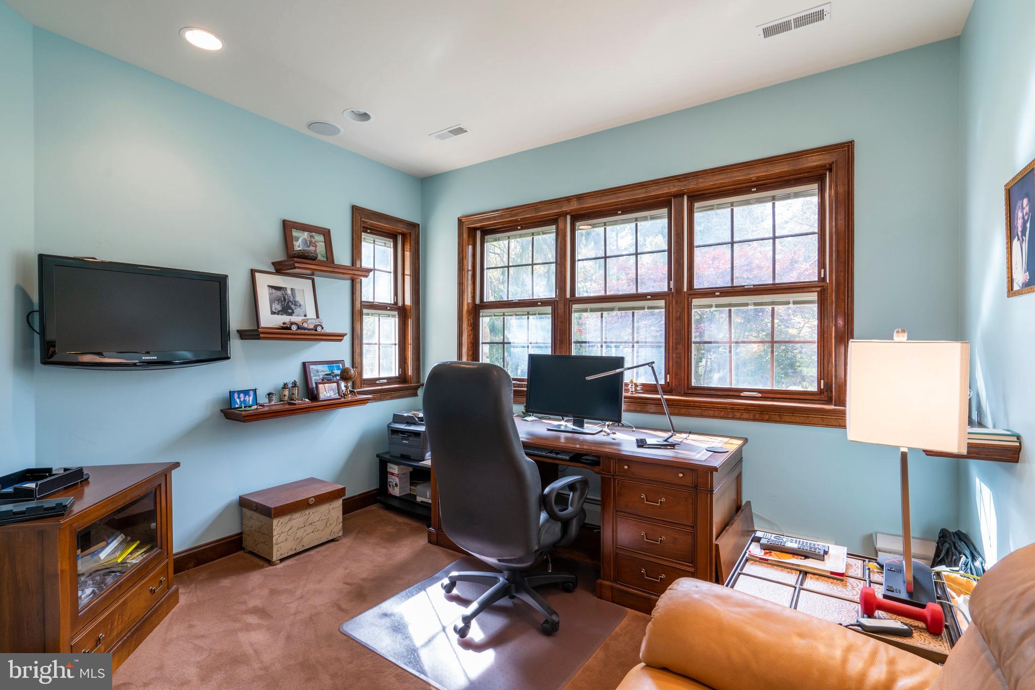 1041 Mill Rd Circle Rydal, PA 19046 - Photo 45 of 64 His Office